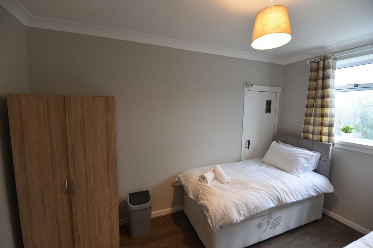 Sighthill 3 Bedrooms With Private Garden Εδιμβούργο Εξωτερικό φωτογραφία