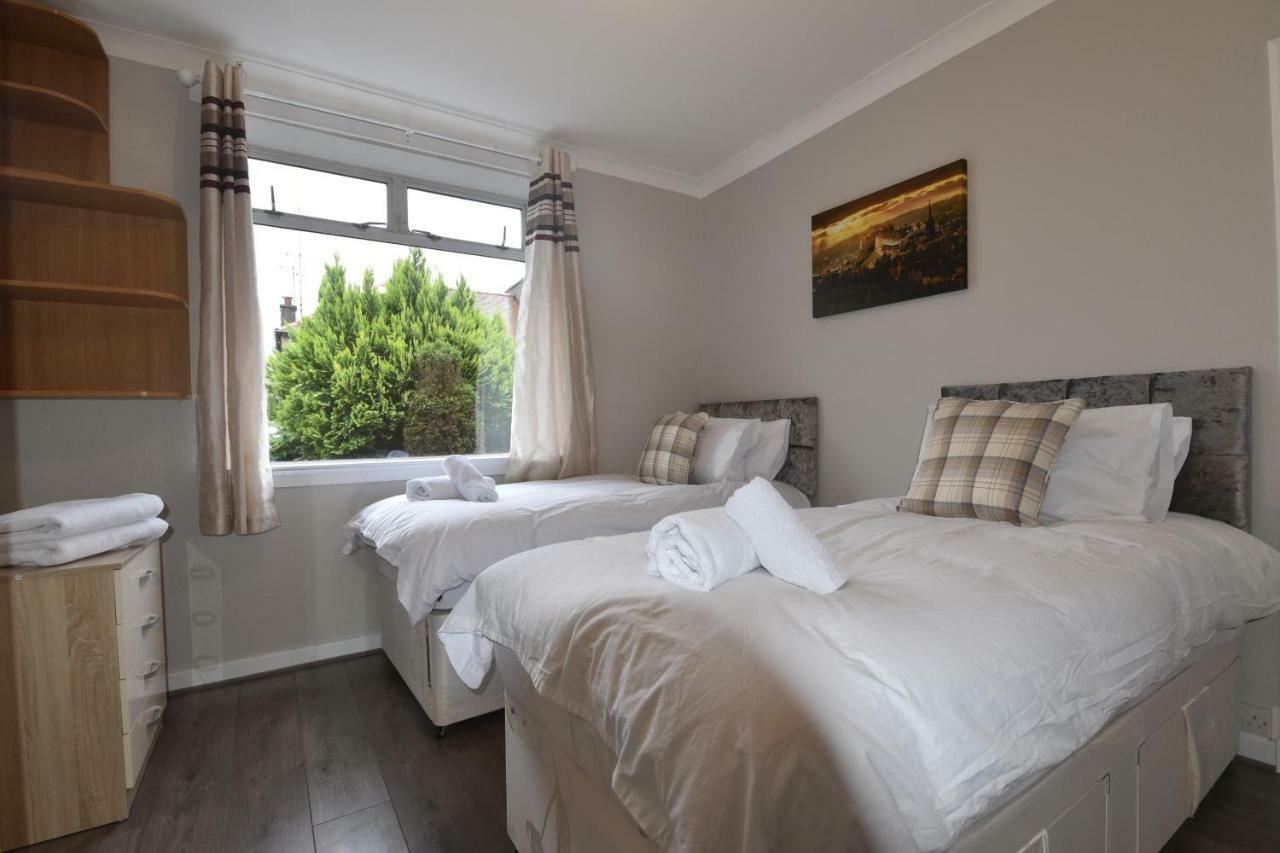 Sighthill 3 Bedrooms With Private Garden Εδιμβούργο Εξωτερικό φωτογραφία
